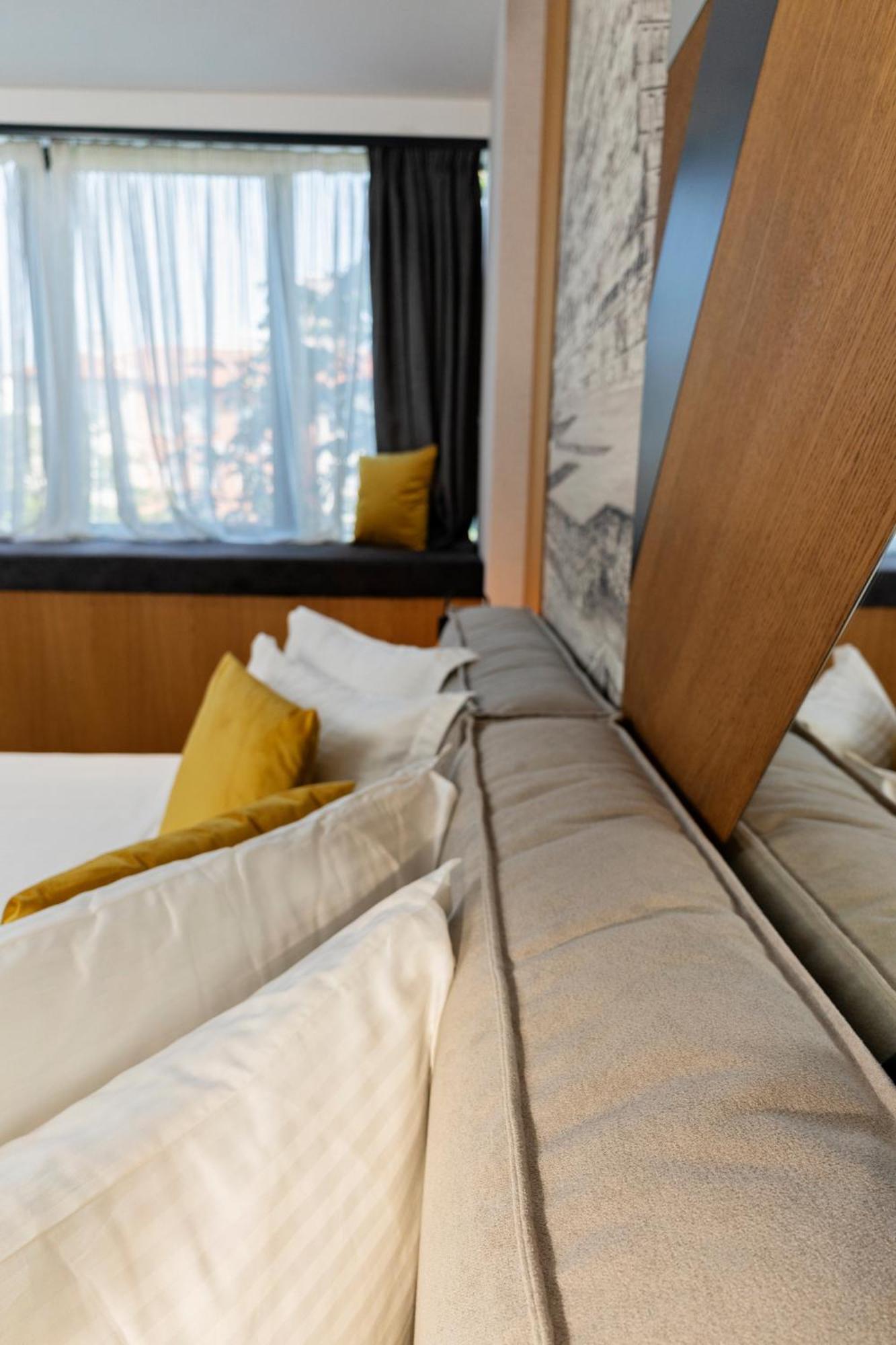 Mm Boutique Hotel Burgas Exterior foto